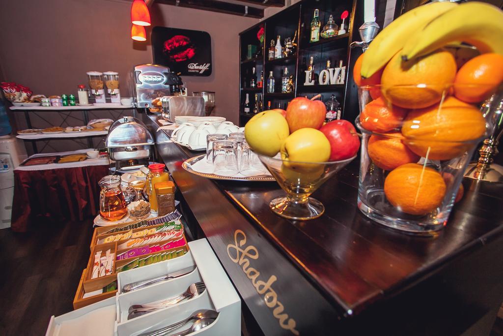 Shadow Boutique Hotel & Spa Chisinau Luaran gambar