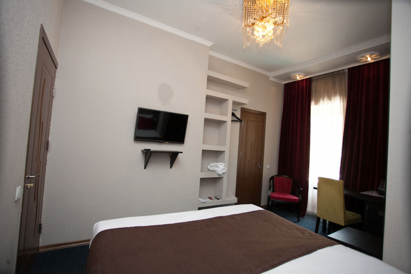 Shadow Boutique Hotel & Spa Chisinau Luaran gambar